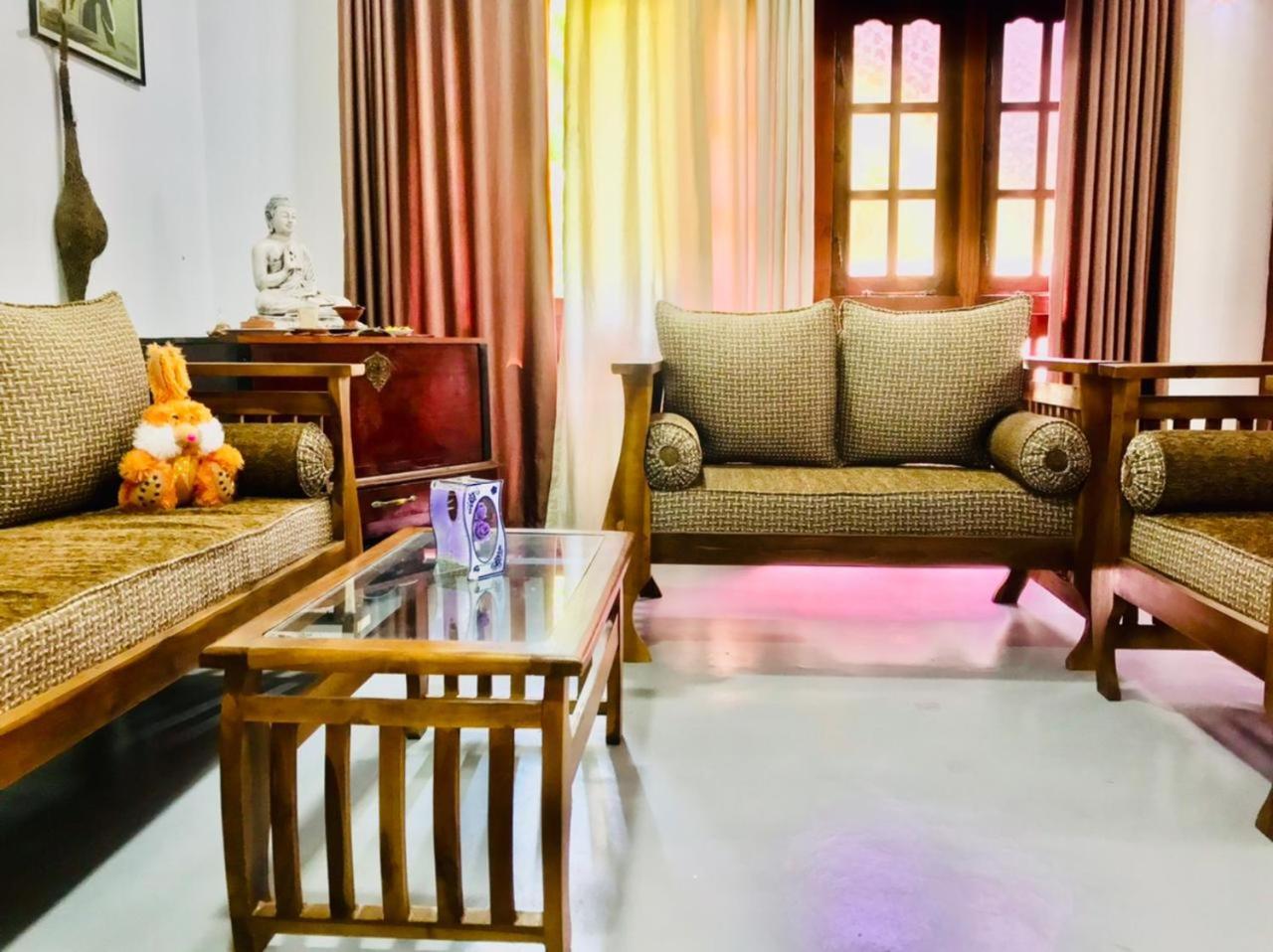 Apartamento Lucky Mongrooves Midigama East Exterior foto